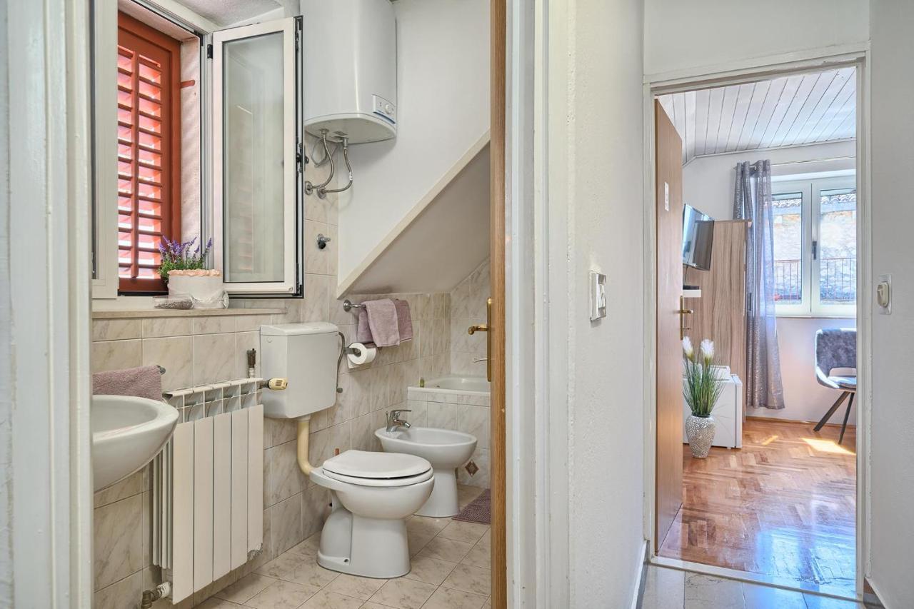 חוואר Couple'S Getaway In The Center Of Hvar W/Sea View מראה חיצוני תמונה